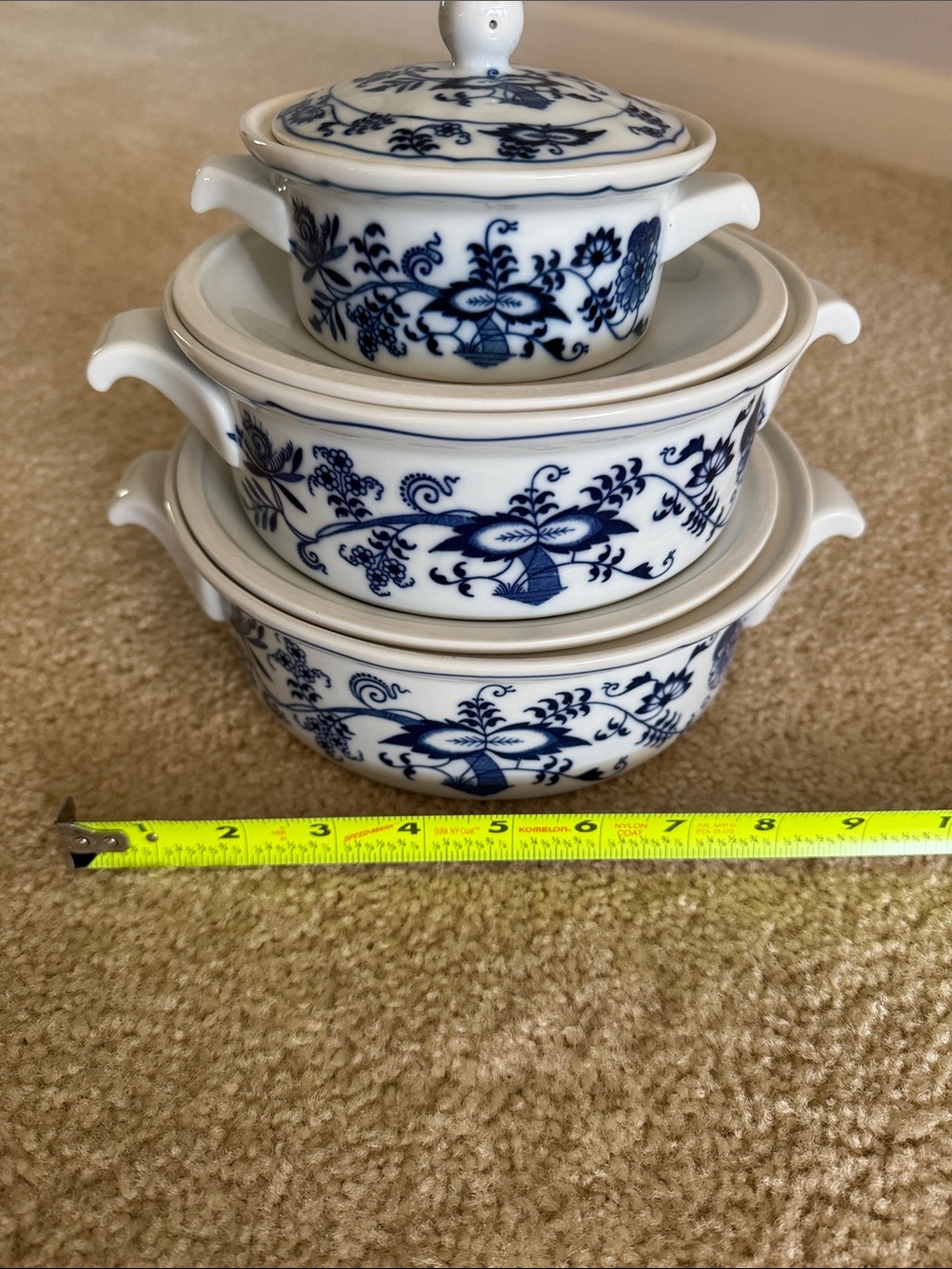 Blue Danube Covered Casserine Set - Three Stackable Ceramic Bowls - Picture 4 of 5